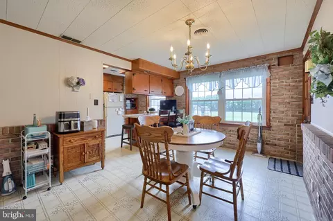 1147 W Main St, Ephrata, PA 17522 photo 23