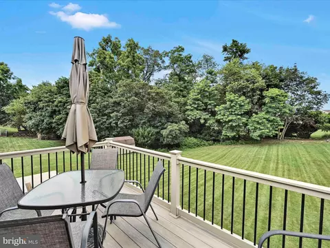 Exterior - 301 Owl Hill Rd, Lititz, PA 17543 photo 3 of 7