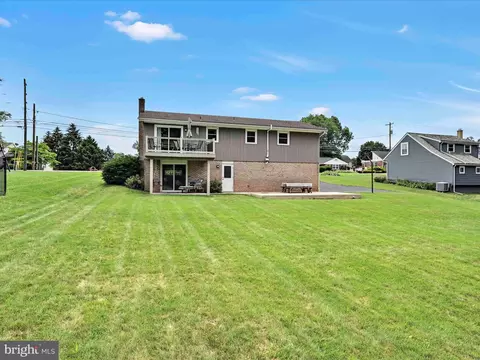 Exterior - 301 Owl Hill Rd, Lititz, PA 17543 photo 6 of 7