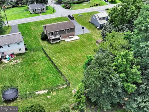 View/Area - 301 Owl Hill Rd, Lititz, PA 17543 photo 3 of 6