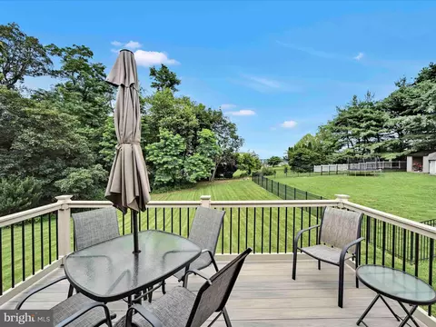 Exterior - 301 Owl Hill Rd, Lititz, PA 17543 photo 2 of 7