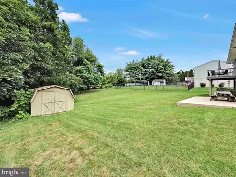 Exterior - 301 Owl Hill Rd, Lititz, PA 17543 photo 4 of 7
