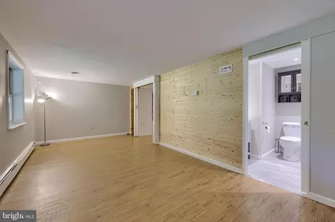 Living - 24 Brookwood Dr, Lititz, PA 17543 photo 5 of 7