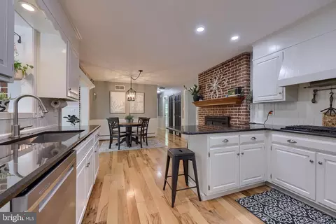 Kitchen - 24 Brookwood Dr, Lititz, PA 17543 photo 7 of 7