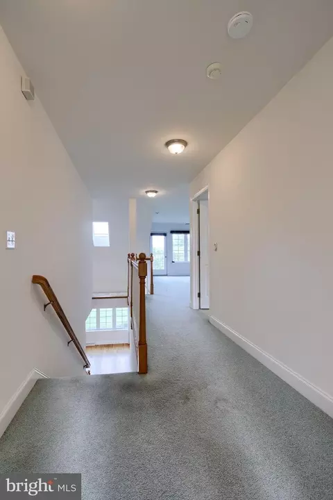 Entry Way - 1028 Laureldale Dr, Lititz, PA 17543 photo 4 of 5