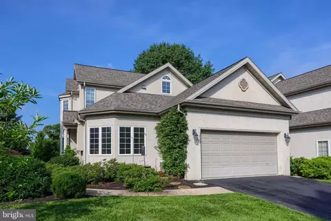 Exterior - 1028 Laureldale Dr, Lititz, PA 17543 photo 3 of 16
