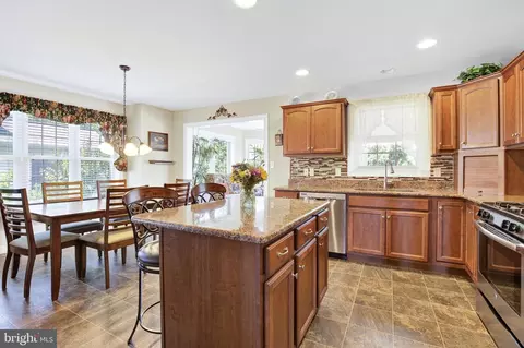 Kitchen - 5263 Oak Leaf Dr, Mount Joy, PA 17552 photo 1 of 2