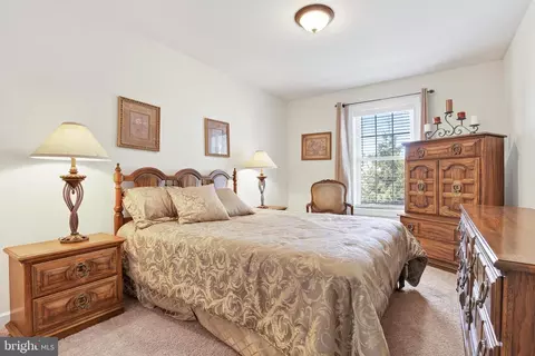 Bedroom - 5263 Oak Leaf Dr, Mount Joy, PA 17552 photo 2 of 3