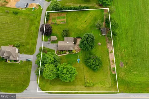1504 Brunnerville Rd, Lititz, PA 17543 photo 2
