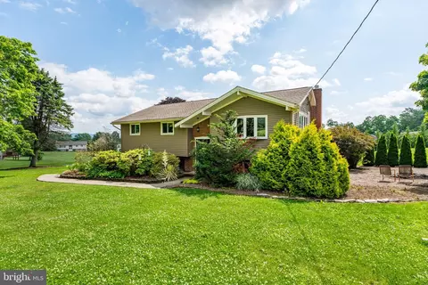 1504 Brunnerville Rd, Lititz, PA 17543 photo 9
