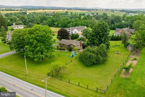 1504 Brunnerville Rd, Lititz, PA 17543 photo 4