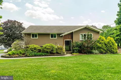 1504 Brunnerville Rd, Lititz, PA 17543 photo 8
