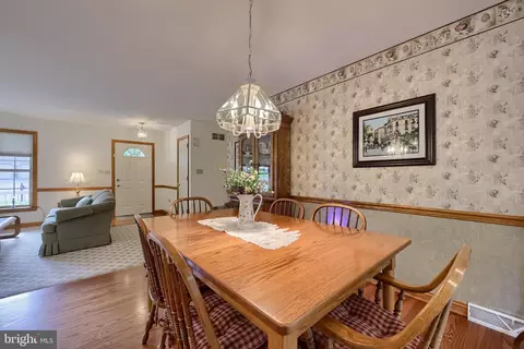 Dining - 23 Field Ln, Lititz, PA 17543 photo 3 of 3