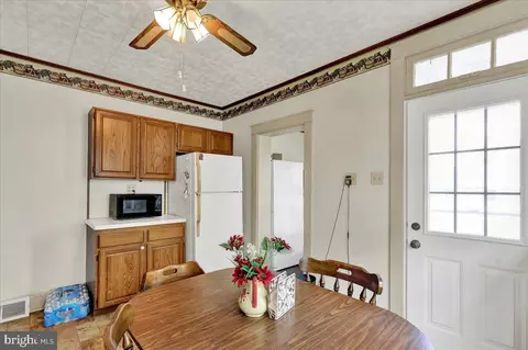 47 W Lincoln Ave, Lititz, PA 17543 photo 12