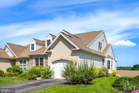 17 Rumford Ct, Lancaster, PA 17602