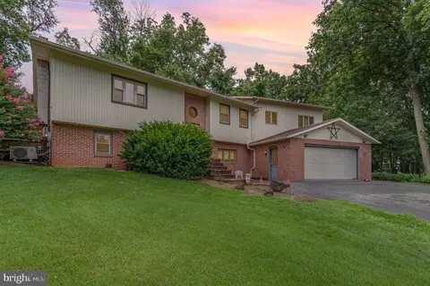 53 Cherokee Rd, Willow Street, PA 17584