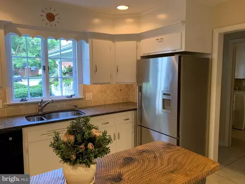 Kitchen - 301 S Locust St, Lititz, PA 17543 photo 5 of 13