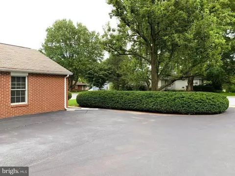 Exterior - 301 S Locust St, Lititz, PA 17543 photo 28 of 38
