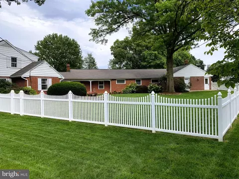 Exterior - 301 S Locust St, Lititz, PA 17543 photo 21 of 38