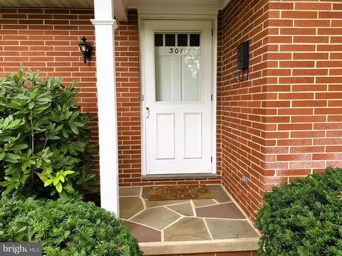 Exterior - 301 S Locust St, Lititz, PA 17543 photo 10 of 38