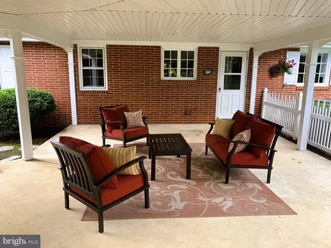 Exterior - 301 S Locust St, Lititz, PA 17543 photo 12 of 38