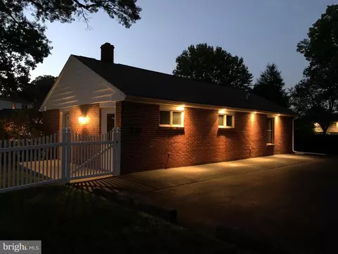 Exterior - 301 S Locust St, Lititz, PA 17543 photo 15 of 38