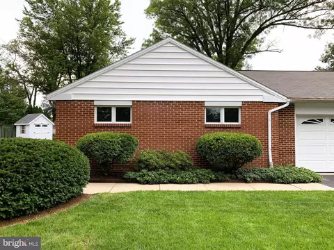 Exterior - 301 S Locust St, Lititz, PA 17543 photo 27 of 38