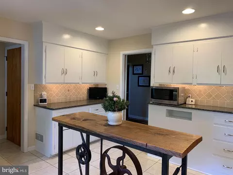 Kitchen - 301 S Locust St, Lititz, PA 17543 photo 8 of 13