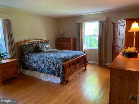 Bedroom - 301 S Locust St, Lititz, PA 17543 photo 1 of 7