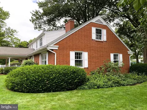 Exterior - 301 S Locust St, Lititz, PA 17543 photo 25 of 38