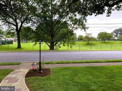 Exterior - 301 S Locust St, Lititz, PA 17543 photo 9 of 38