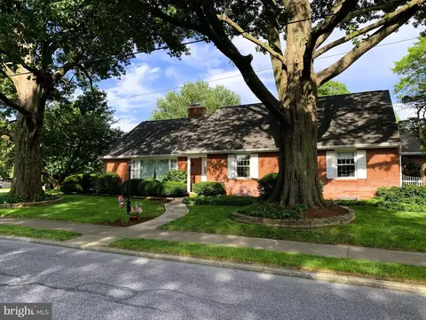 Exterior - 301 S Locust St, Lititz, PA 17543 photo 16 of 38