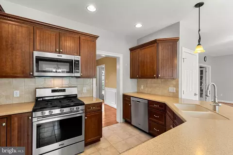 Entry Way - 2717 Kreider Rd, Lititz, PA 17543 photo 4 of 6