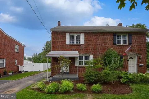309 E 2nd Ave, Lititz, PA 17543