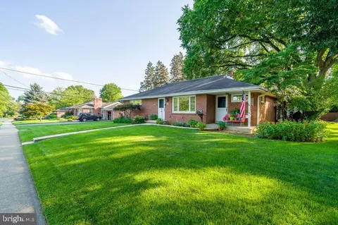 600 Kissel Hill Rd, Lititz, PA 17543 photo 2