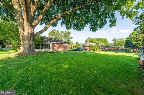 600 Kissel Hill Rd, Lititz, PA 17543 photo 3