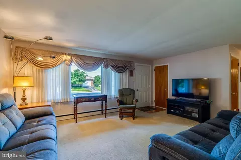600 Kissel Hill Rd, Lititz, PA 17543 photo 13