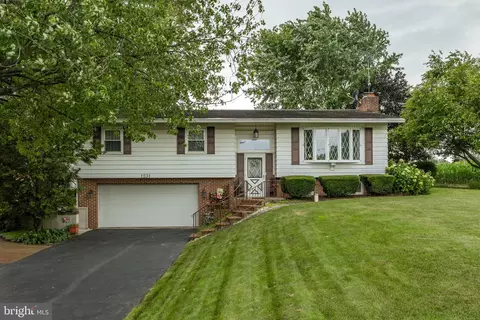 1231 Oaklyn Dr, Narvon, PA 17555
