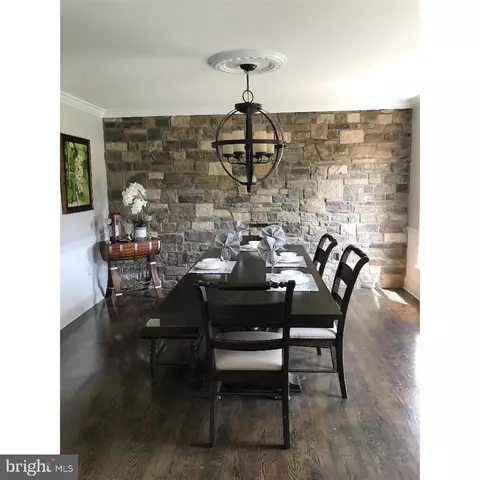 Dining - 106 Hammersmith Ln, Lititz, PA 17543 photo 1 of 1