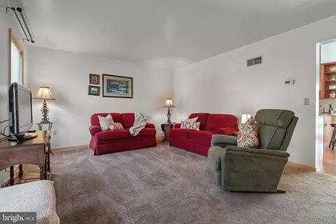 Living - 65 Winding Way, Lititz, PA 17543 photo 1 of 1