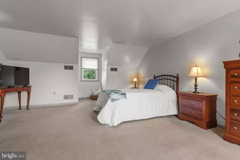 Bedroom - 65 Winding Way, Lititz, PA 17543 photo 4 of 5