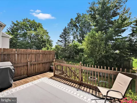 Exterior - 52 Brookfield Rd, Lititz, PA 17543 photo 4 of 5