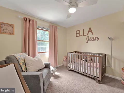 Bedroom - 52 Brookfield Rd, Lititz, PA 17543 photo 3 of 5