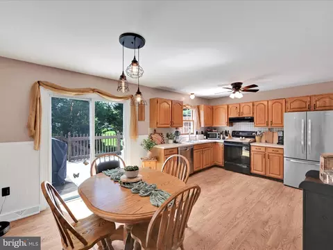 Kitchen - 52 Brookfield Rd, Lititz, PA 17543 photo 1 of 4