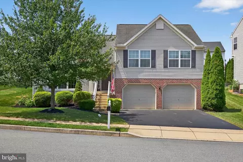 3 Cameron Ct, Denver, PA 17517