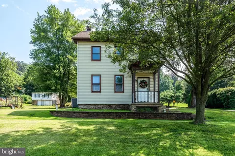 1868 Water St, Washington Boro, PA 17582
