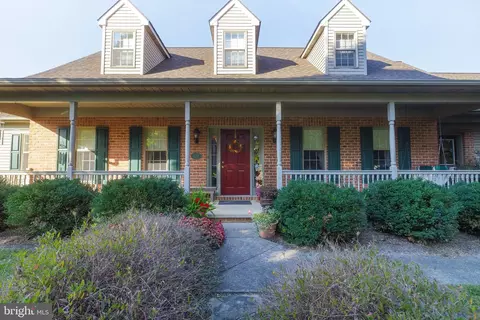 736 Steeplechase Rd, Landisville, PA 17538