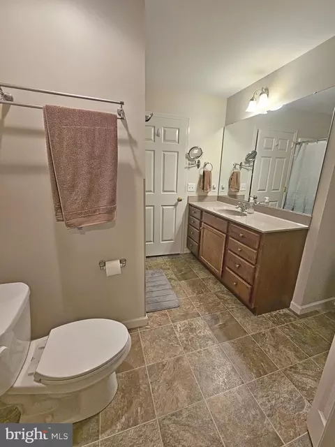1353 Fieldstone Dr, Mount Joy, PA 17552 photo 7