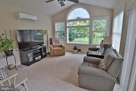 1353 Fieldstone Dr, Mount Joy, PA 17552 photo 5