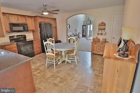 1353 Fieldstone Dr, Mount Joy, PA 17552 photo 16